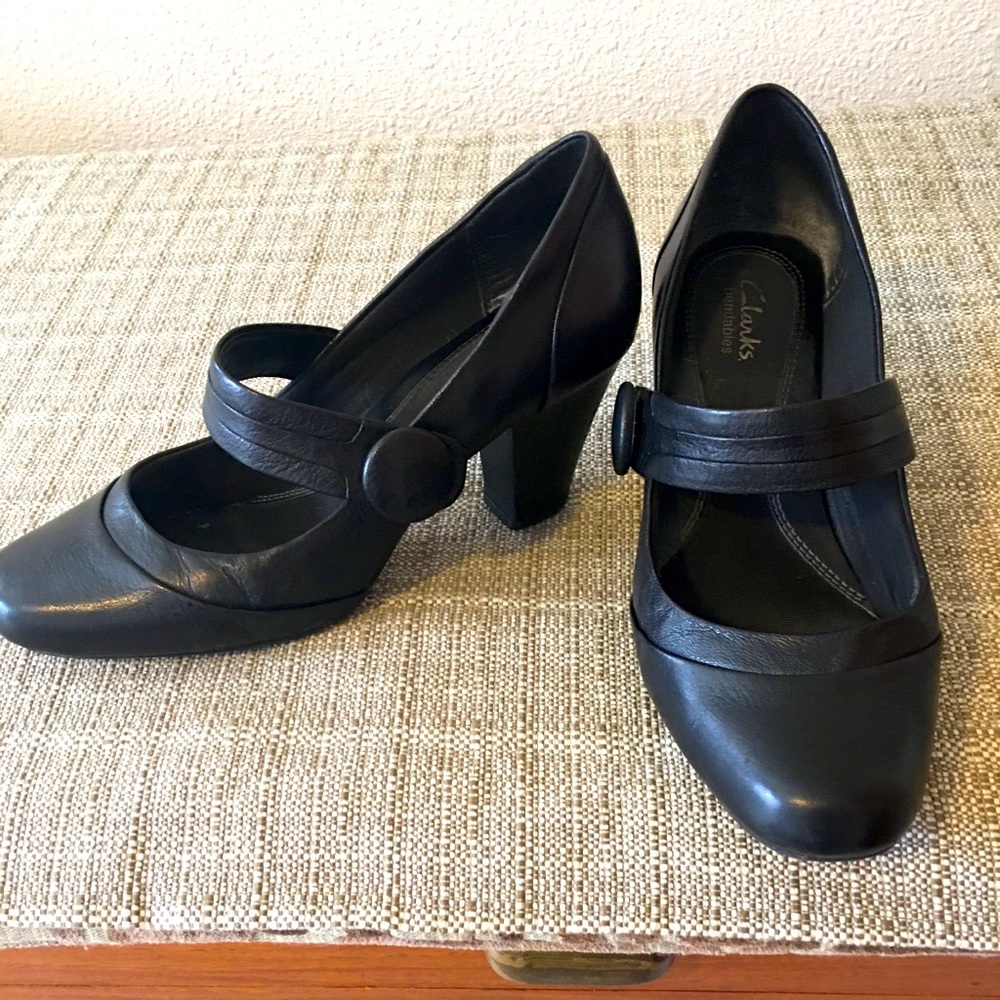Classy black dress shoes